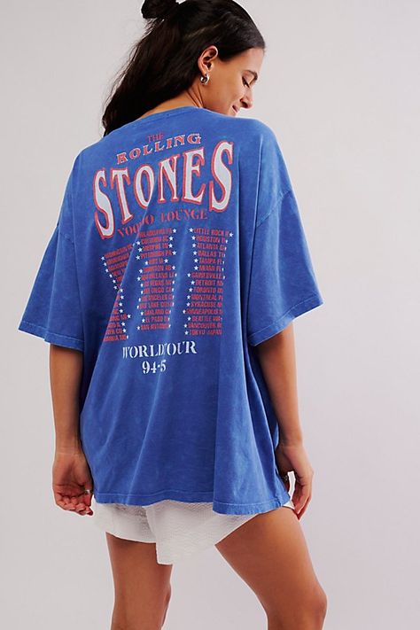 Stone World, Spring Summer Trends, Cool Graphic Tees, Band Tees, Montreal, Rolling Stones, Oversized Fits, Tampa, Boho Outfits