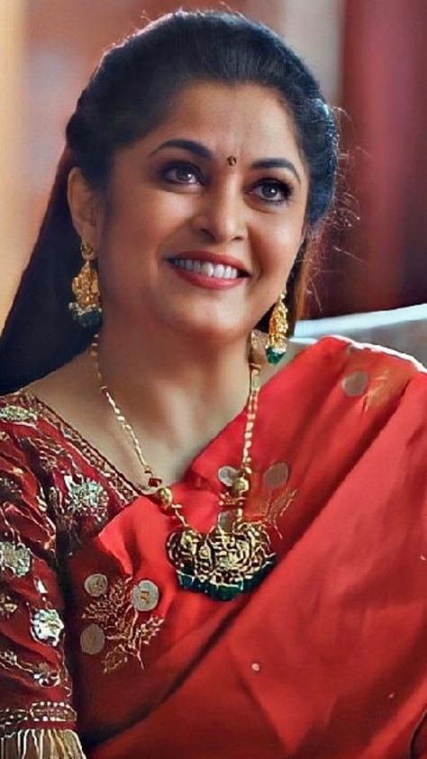 Ramya Krishna Saree, Hot Status, Ramya Krishna, Ramya Krishnan, Black Frock, Glam Photoshoot, Glamour Beauty, Red Saree, Hottie Women