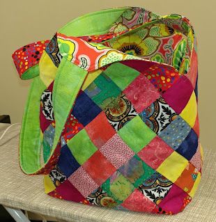 Mondo Bag, Sac Diy, Tote Bags Sewing, Beginner Sewing Projects Easy, Leftover Fabric, Patchwork Bags, Bag Patterns To Sew, Bags Tutorial, Sewing Projects For Beginners