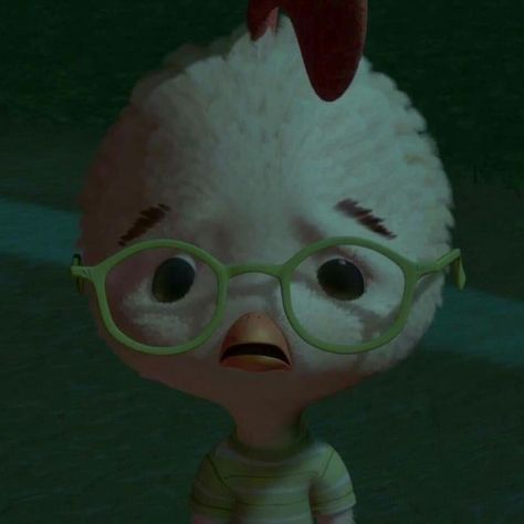 Chicken Little Reaction Pics, Sassy Cartoon Characters, Chicken Little Pfp, Chicken Little Characters, Cartoon Mood Pics, Literally Me Characters 6 Pictures, Funny Characters Cartoon, Annoyed Reaction Pic, Chicken Pfp