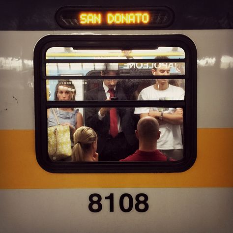 Subway Window, Speedlight Photography, Collective Identity, Concertina Book, Background References, Window Reflection, People Crowd, Morning Commute, Christmas Painting