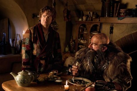 Bilbo & Dwalin in the kitchen, Bilbo in his dressing gown...  Note the hutch in the background with the food inside Casa Do Hobbit, Wizard Gandalf, Hobbit Costume, Hobbit Bilbo, The Misty Mountains Cold, The Hobbit An Unexpected Journey, Graham Mctavish, Hobbit An Unexpected Journey, Gandalf The Grey