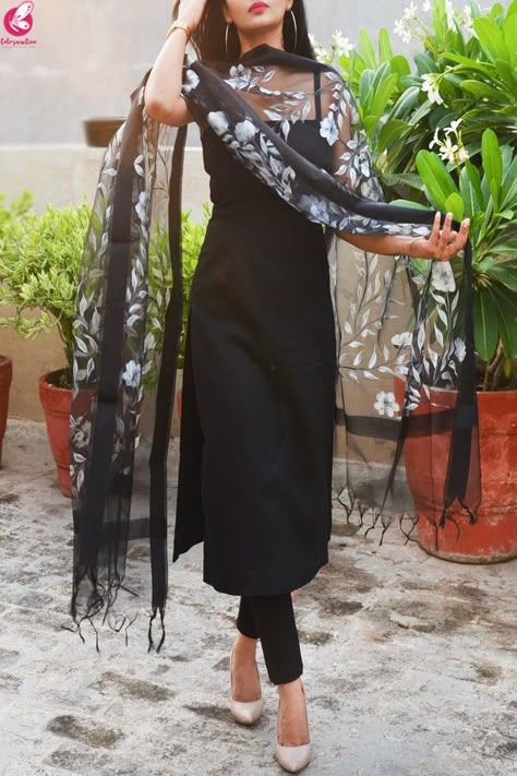 Buy Black Organza Handpainted Floral Stole Online in India | Colorauction Suits For Women Indian, Outfits Primavera, Indian Kurti Designs, Indian Designer Suits, Salwar Designs, Casual Indian Fashion, Long Kurti Designs, Salwar Kamiz, Indian Dresses Traditional