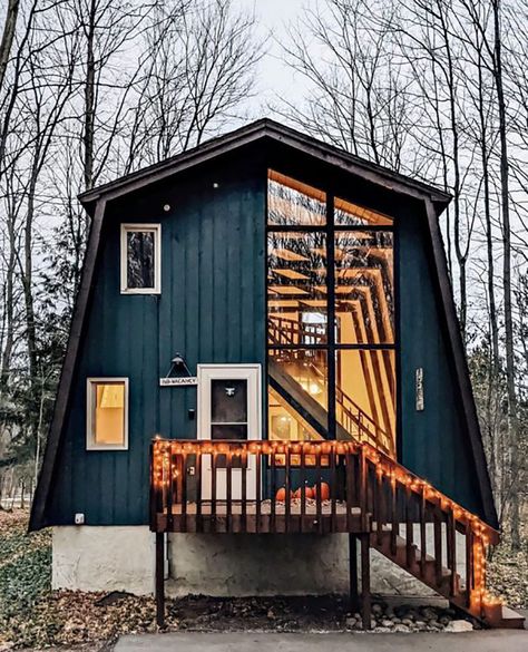 charming Michigan cabins Michigan Cabin, Camp Wandawega, Michigan Cottage, Open Floor Concept, Moore House, Long Weekend Getaways, Bob Vila, Vintage Cabin, Huge Windows