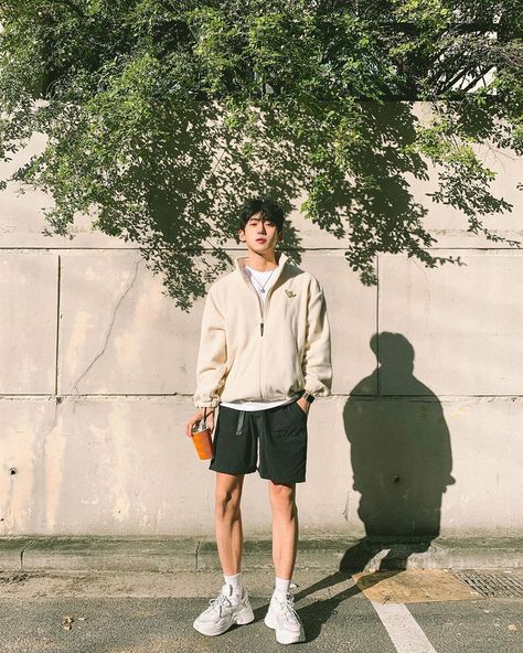 Korean Men’s Summer Fashion, Asian Guy Outfits Summer, Asian Streetwear Men Summer, Summer Outfit Korean Men, Korean Poses Photo Ideas Men, Korean Mens Fashion Summer, Asian Men Summer Outfit, Korean Men Summer Fashion, Asian Summer Outfits Men