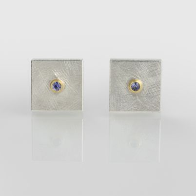 Silver and 24 carat Gold Square Cufflinks with Sapphires | Contemporary Cufflinks by contemporary jewellery designer Josef Koppmann Simple Charm Necklace, Clear Bracelet, Handmade Cufflinks, Contemporary Jewellery Designers, Dogeared Jewelry, Jewellery Stand, Designer Cufflinks, Cuban Shirts, Ancient Jewellery