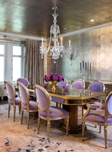 Add a touch of lavender to set a soft + sophisticated dining scheme... #interiordesign #inspiration #diningroom #color #lavedern Purple Interior Design, Dinning Room Design, Real Estat, Purple Interior, Beautiful Dining Rooms, Elegant Dining Room, Design Del Prodotto, Luxury Dining, The Ceiling