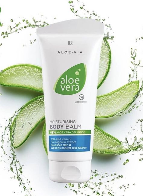 Aloe Vera Image, Aloe Cream, Beauty Products Labels, Aloe Vera Skin Care, Medicine Packaging, Product Shoot, Body Gel, Beauty Products Photography, Herbal Essences