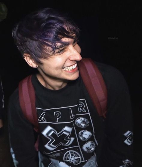 Cute Colby Brock Smiling, Colby Brock Pfps, Colby Brock Smile, Colby Brock Purple Hair, Colby Brock Snapchat, Hot Emo Guy, Sam And Colby Fanfiction, Colby And Sam, Sam N Colby