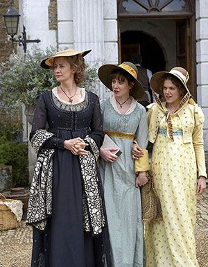 Costuming Austen's Sense and Sensibility Sense And Sensibility Marianne, Elinor Dashwood, Marianne Dashwood, Sense And Sensibility 1995, Best Period Dramas, Romola Garai, Regency Costume, Jane Austen Movies, Period Drama Movies