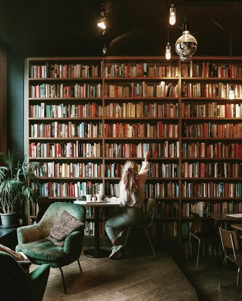 Bookshop Café, Bookstore Design, Library Cafe, Book Restaurant, Stand Feria, Bookstore Cafe, Cozy Coffee Shop, Ghent Belgium, Dream Library