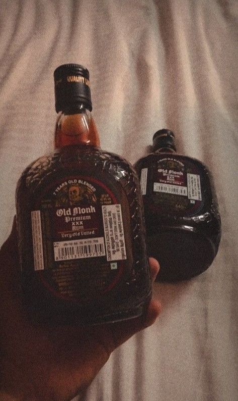 Old Monk Aesthetic, Old Monk Rum Photography, Alcholic Drink Snap, Old Monk Rum Snapchat Story, Old Monk Snap, Alcholic Drink Aesthetic, Rum Aesthetic, Old Monk Rum, Bar Pics