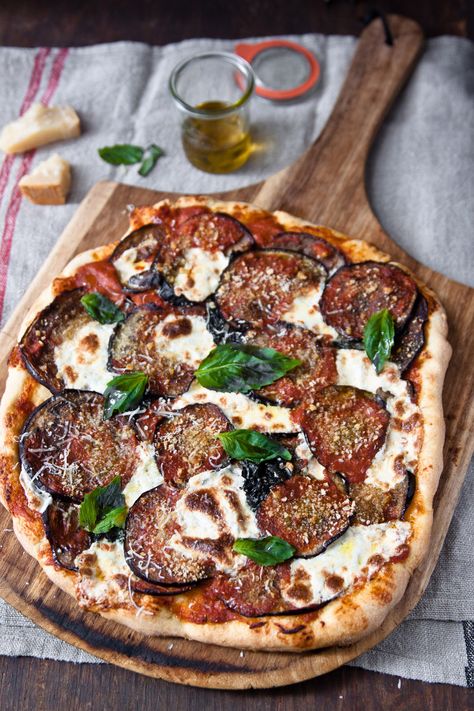 Eggplant Parmesan Pizza #breadcrumbs #eggplant #mozzarellacheese #oliveoil #parmesancheese #pizzadough #tomatoes Roasted Eggplant Slices, Eggplant Pizza, Parmesan Pizza, Eggplant Pizzas, Pita Pizzas, Fried Eggplant, Eggplant Parm, Roasted Tomato Sauce, Pizza Crust Recipe