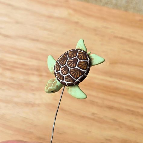 I hope I can keep the motivation and post regularly. Maybe I can make it a small business!! This turtle ended up being a gift(●^o^●) #clayturtle #claycharms #clay #charm #polymerclayart #polymerclaycharms #polymerclay #polymerclayjewelry #polymerclaykawaii #polymerclayminiature #polymerclaycharm #polymerclayanimals #polymerclayminiatures #cuteminiature #turtle #seaturtle #cuteclaycharms #kawaii #kawaiicharms #kawaiiclay #premosculpey #handmade Polymer Clay Mugs, Polymer Clay Turtle, Ceramic Things, Ceramics Bowls, Clay Turtle, Mini Turtles, Polymer Clay Kawaii, Polymer Clay Animals, Clay Mugs