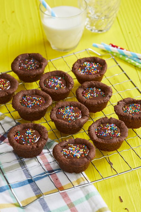 Chocolate Cookie Cups, Healthy Chocolate Cookies, Vegan Chocolate Cookies, Sugar Cookie Cups, Cookie Cups Recipe, Milk Chocolate Ganache, Brown Sugar Recipes, Bigger Bolder Baking, Chocolate Cookie Dough