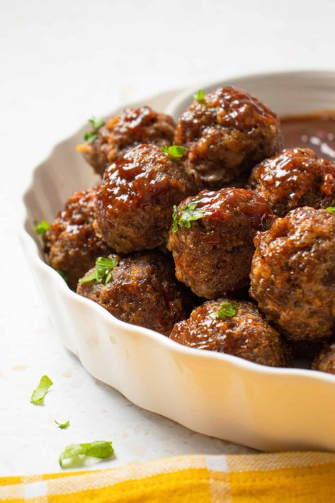 Elk Meatballs Elk Meatballs, Elk Meat, How To Cook Meatballs, Snack Prep, Chinese Cooking Recipes, Weaning Recipes, Meatball Ingredients, Homemade Meatballs, Barbeque Sauce