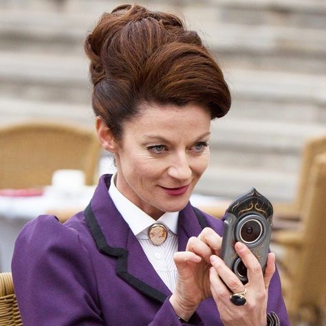 Have you heard who’ll be getting up to Missy-chief with Sabrina The Teenage Witch? Michelle Gomez has joined the cast of the new reboot as… Michelle Gomez, Doctor Who 2005, 13th Doctor, Audio Drama, Steve Harvey, Bbc One, Time Lords, Memes Humor, To Infinity And Beyond