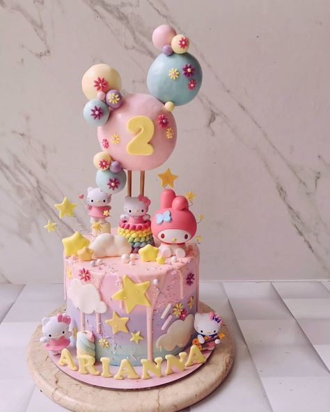 Sanrio Birthday, Flower Cake Design, Kitty Theme, Girls Cake, Hello Kitty Themes, Hello Kitty Cake, Hello Kitty Party, Wedding Scene, Girl Cake