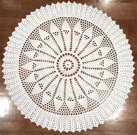 Free Pattern: Crochet a Round Sunflower Rug - Crochet That Crochet Rug Patterns Free, Crochet Table Topper, Table Topper Patterns, Crochet Tablecloth Pattern, Free Crochet Doily Patterns, Coaster Pattern, Crochet Table Runner Pattern, Crochet Rug Patterns, Baby Crochet Patterns Free