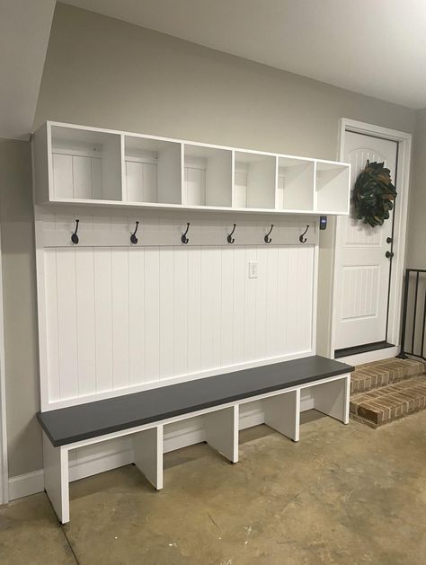 Garage Bookbag Storage, Maximize Garage Space, Garage Mud Rooms Ideas, Closet In Garage, Garage Cubbies, Mudroom In Garage, Garage Drop Zone Ideas, Small Storage Room Ideas, Garage Entryway Ideas