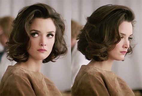 Charlotte Le Bon In Yves Saint Laurent (2014) More Bob Bon, Charlotte Le Bon, Haircut Bob, Hair Bob, Curly Bob Hairstyles, Penteado Cabelo Curto, Super Ideas, Hair Today, Hair Waves