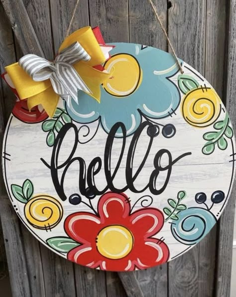 Hey Y’all Door Hanger, Painting Wooden Door Hangers, Wooden Circle Signs Diy Front Porch, Circle Door Hangers Wooden Diy Summer, Diy Spring Door Hangers, Round Wooden Signs With Sayings, Summer Door Signs Diy, Spring Door Hanger Ideas, Painted Door Signs Ideas