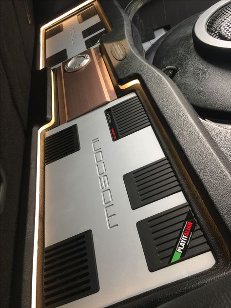 Stereo Idea, Sound Setup, Jeep Trailhawk, Custom Car Audio, Car Audio Installation, Audi 80, Car Amp, Audio Installation, Custom Car Interior