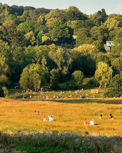 a collection from the most special week with @audreyleungpower in London. Honorary shout out to one of my new favorite places in the world, Hampstead Heath 🌳🫶🏼🕊️ Hampstead Heath Aesthetic, London Hampstead Heath, London Hampstead, Europe Vibes, Hampstead London, Dream Future, Hampstead Heath, London Baby, London Summer