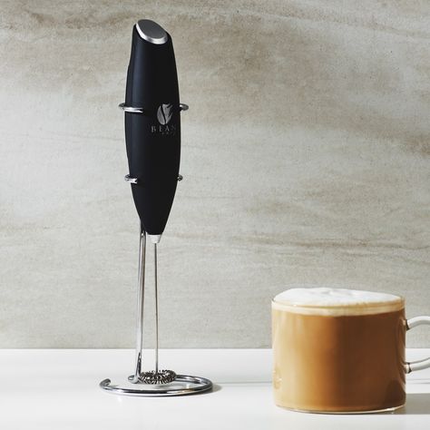 The Best Milk Frother for Turning Your Kitchen Into a Café | Epicurious Make Cold Foam At Home, Make Cold Foam, Fancy Coffee Shop, Cold Foam At Home, Heavy Cream Substitute, Family Gift Exchange, Starbucks Vanilla, Coffee Ideas, Cold Foam