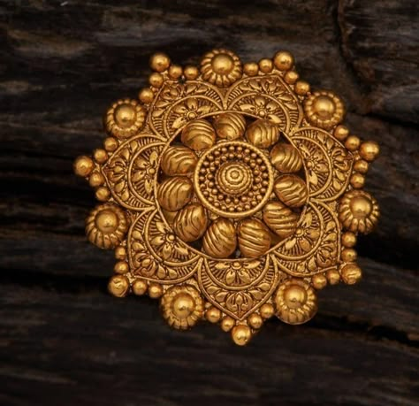 Antique Gold Ring Design For Women, Gold Ring Design For Women Indian, Gold Pendent Set Indian, Gold Pendant Jewelry Indian, Gold Rings Jewelry Design, Antique Gold Rings, Unique Gold Jewelry, Unique Gold Jewelry Designs, Gold Jewelry Designs