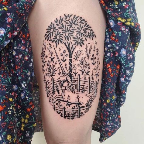 The Unicorn Rests in a Garden from the Unicorn Tapestries, done by @ruthcallawaytattoo - books open! Tapestry Tattoo, Unicorn In Captivity, Unicorn Tattoo Designs, Unicorn Tapestries, Fruit Tattoo, Medieval Tattoo, Nyc Tattoo, History Tattoos, Unicorn Tattoos