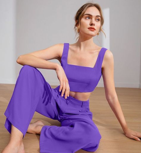 Very Peri, el color que tienes que usar este año – OMG Summer Two Piece Outfits, Solid Tank Tops, Purple Outfits, Woman Suit Fashion, Belted Pants, Fashion Couple, African Attire, Wide Pants, Suit Fashion