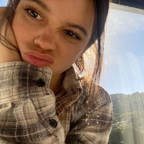 jenna ortega selfie Oh Who Is She, Who Is She, Jenna Ortega, A Woman, The Story, On Instagram, Instagram