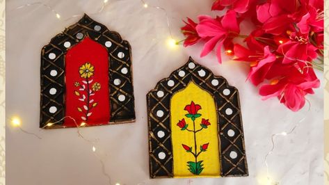 Jharokha Designs, Cardboard Wall Decor, Rajasthani Decor, Lippan Art Work, Mirror Mosaic Art, Lippan Art Mirror, Cardboard Wall, Cardboard Craft, Art On Cardboard