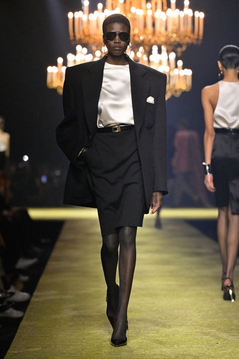 Saint Laurent Fall 2023, Ysl Fashion Show, Saint Laurent Outfit, Ysl Outfit, Saint Laurent Aesthetic, Ysl Fashion, Saint Laurent Fashion, Everyday Uniform, Fall 2023 Ready To Wear