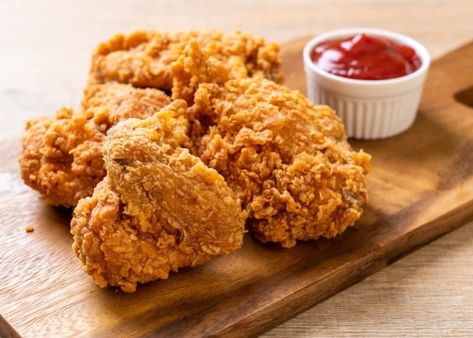 Como Hacer Pollo Frito KFC Crujiente, Receta original casera de Kentucky Kfc At Home, Vegan Cauliflower Wings, Kfc Chicken Recipe, Kentucky Fried Chicken, Kfc Recipe, American Fast Food, Kfc Chicken, Kentucky Fried, Vegan Cauliflower