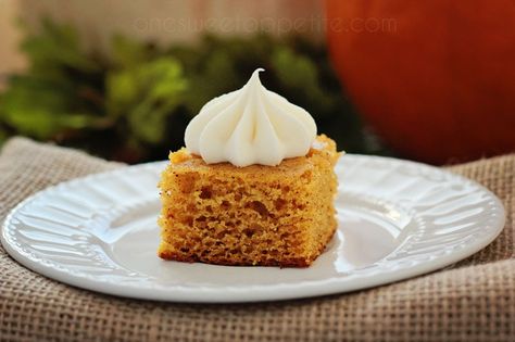 the-best-pumpkin-bar-recipe Pumpkin Bar, Vanilla Cream Cheese Frosting, Pumpkin Sheet Cake, Butter Cream Cheese Frosting, Cream Cheese Frosting Recipe, Pumpkin Bars, Cheese Dessert, Bar Recipe, Fall Dessert Recipes