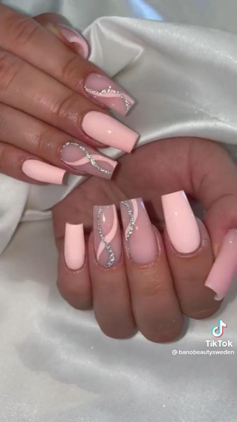 Nails Coffin Short, Pink Tip Nails, Holiday Acrylic Nails, Christmas Nail Ideas, Fancy Nails Designs, Girly Acrylic Nails, Basic Nails, Acrylic Nails Coffin Pink, Acrylic Nails Coffin Short