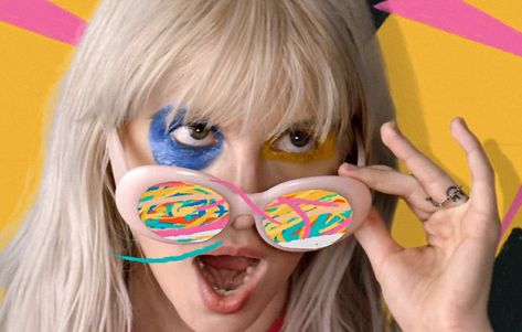 Hayley Williams Hard Times Music Video Hard Times Paramore, Paramore After Laughter, Emo Phase, Hayley Williams, Paramore, Google Chrome, Hard Times, Music Bands, Music Video