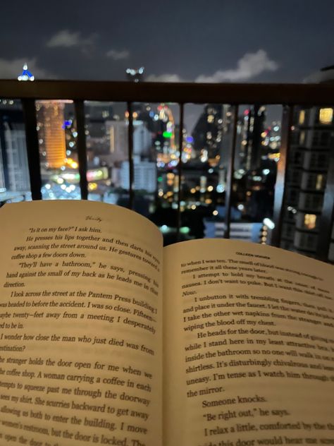 book reading in night city lights aesthetic Book Light Aesthetic, Night Time Reading Aesthetic, Night Library Aesthetic, Reading Aesthetic Night, Reading At Night Aesthetic, Night Shift Aesthetic, Night Reading Aesthetic, Aesthetic Study With Me, Book Widgets