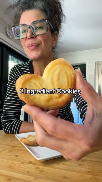 2 Ingredient Palmier Cookies, Puertorican Deserts, Cabbage Stuffed, Condensed Milk Recipes Desserts, Palmiers Recipe, Palmier Cookies, Milk Recipes Dessert, 2 Ingredient Cookies, Cracker Toppings