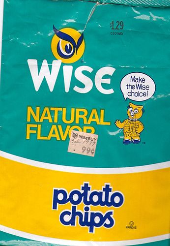 1987 Borden Wise Potato Chips Bag Bbq Potatoes, Toy Labels, Garlic Chips, Chips Brands, Vintage Packaging, Best Bbq, Retro Recipes, Vintage Labels, Potato Chips