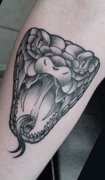 Snake Head On Hand Tattoo, Snake On Knee Tattoo, Snake Face Tattoo Design, Snake Tattoo Head, Snake Mouth Tattoo, Snake Head Tattoo Design, Snake Face Tattoo, Snake Knee Tattoo, Cover Up Name Tattoos