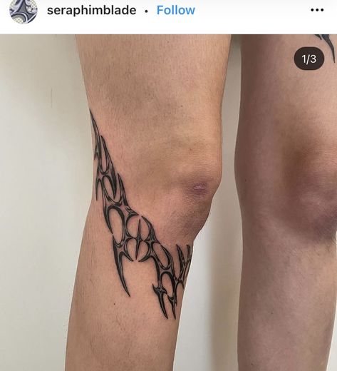 Neotribal Knee Tattoo, Sigil Tattoo Men, Butterfly Tattoo Finger, Dog In Memory, Kids Tattoo Ideas, Baby Tattoo Ideas, Tattoo Ideas Arm, Female Tattoo Designs, Hand Butterfly