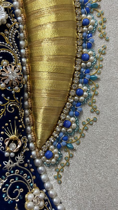 Silverwork Embroidery, Goldwork Embroidery, Luxury Embroidery, Cross Stitch Fruit, Gold Work Embroidery, Tambour Embroidery, Beadwork Embroidery, Bead Embroidery Tutorial, Couture Embroidery