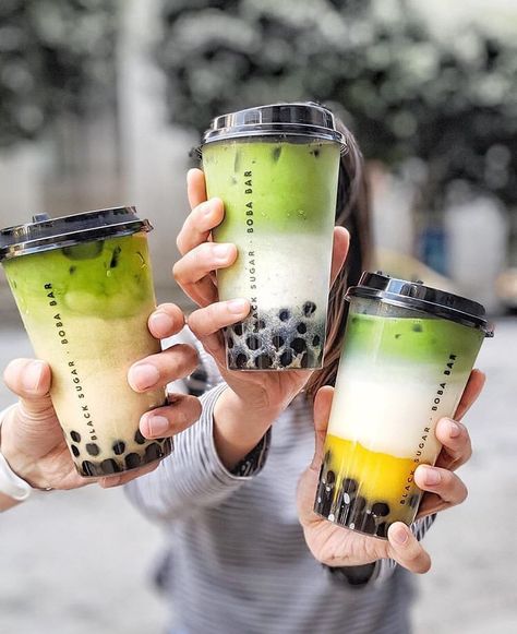 Es Boba, Mango Matcha, Bubble Tee, Bubble Tea Flavors, Best Food Ideas, Bubble Tea Boba, Bubble Tea Shop, Boba Drink, Black Sugar