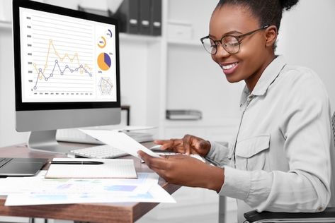 Female Accountant, Professional Accountant, Desk In Office, Office Woman, Woman Happy, New Africa, Wooden Desk, Black American, Premium Photo