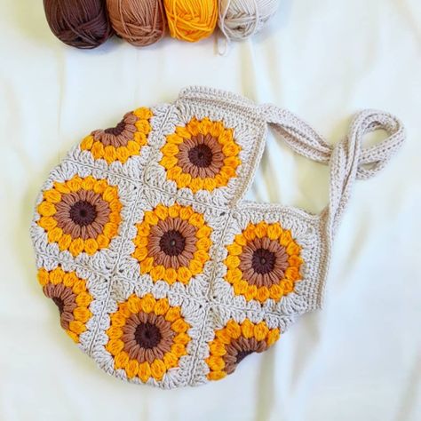 Sunflower handmade crochet granny square sunburst tote bag Granny Square Sunburst, Crochet Sunburst Granny Square, Crochet Sunburst, Granny Square Tote Bag, Granny Square Tote, Sunburst Granny Square, Sunflower Crochet, Crochet Granny Square, Crochet Round