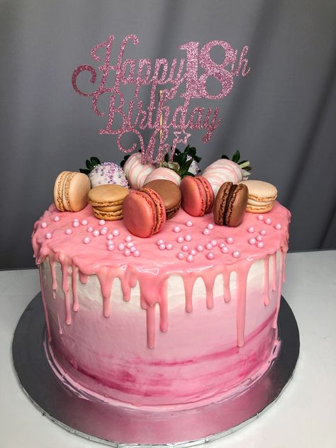 Birthday Cake With Macarons, Macaroons Cake, Macaroon Cake, Craving Sweets, 8th Birthday Cake, 18th Cake, 75th Birthday Parties, Single Tier Cake, Pink Birthday Cakes