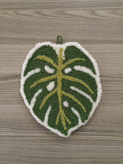 Punch Needle Wall Hanging Monstera Tufted Wall With Home - Etsy Monstera Punch Needle, Leaf Punch Needle, Tufting Ideas Small, Tufting Ideas Beginner, Tufting Patterns, Punchneedle Rug, Hanging Monstera, Punch Needle Wall Art, Punch Needle Wall Hanging